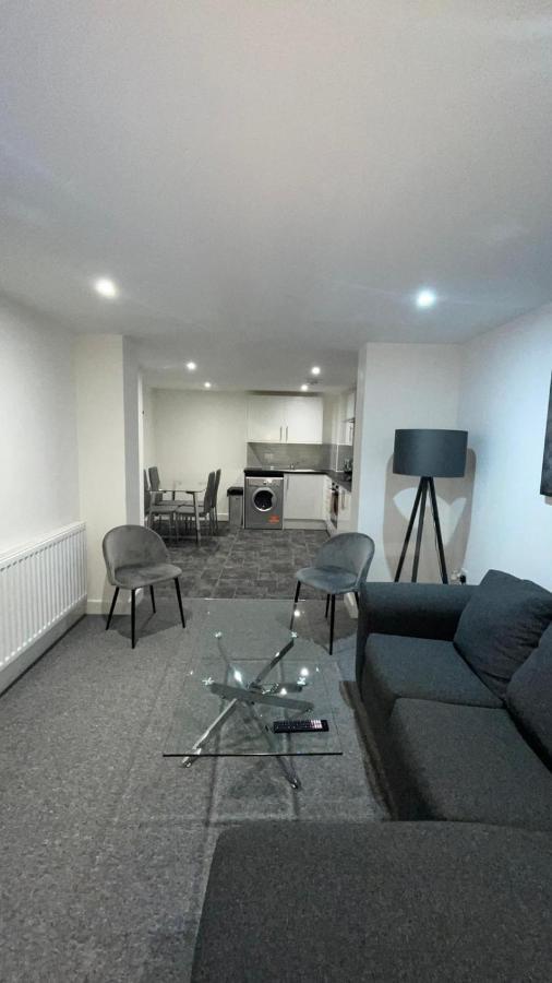 2 Bed Room Luxury Apartment In Old Kent Road London Exterior photo