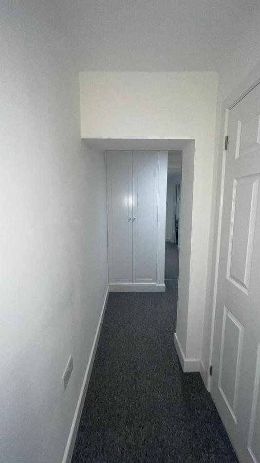 2 Bed Room Luxury Apartment In Old Kent Road London Exterior photo