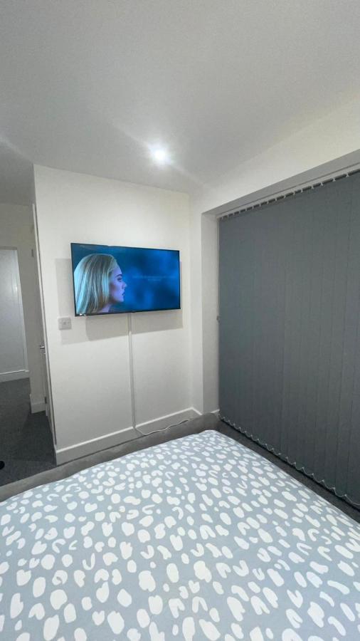 2 Bed Room Luxury Apartment In Old Kent Road London Exterior photo